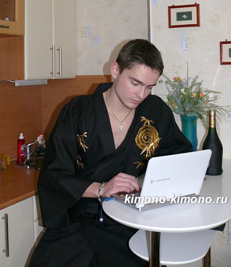 мужской японский халат-кимоно с вышивкой. KIMONOYA, японский интернет-магазин