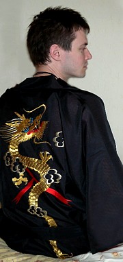 мужской халат-кимоно с вышивкой Дракон