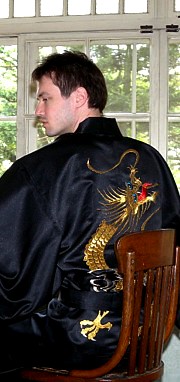 японское мужское кимоно с вышивкой Лунный Дракон