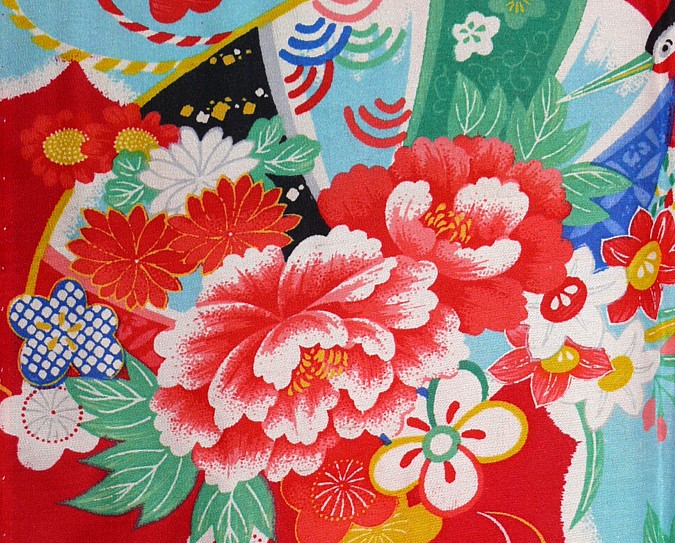 роспись на шелке японского страинного кимоно
