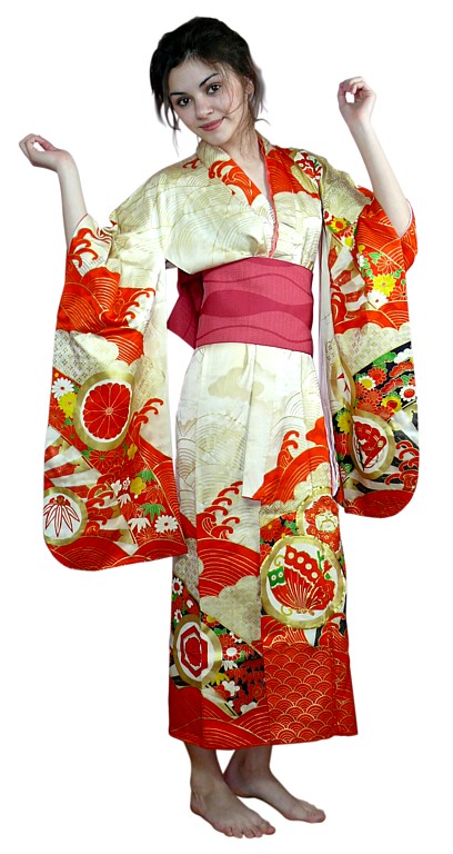 японское шелковое кимоно с росписью и вышивкой, 1950-е гг.