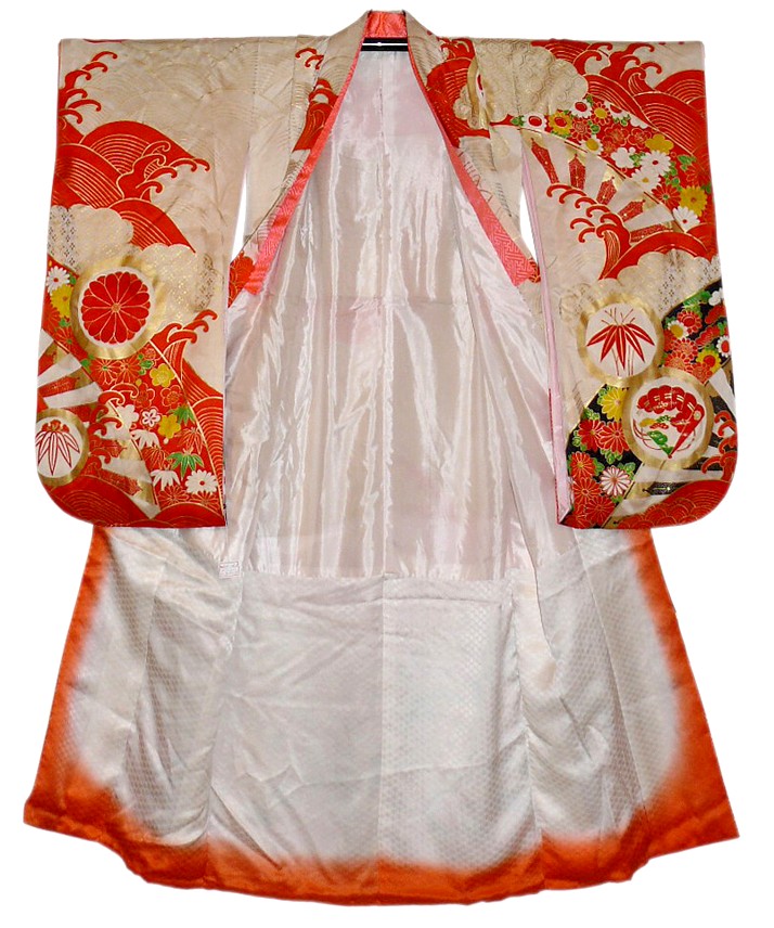 японское шелковое кимоно с авторской росписью и вышивкой