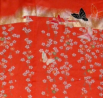авторский рисунок и золочение на шелке японского кимоно