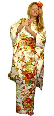 японское праздничное шелковое кимоно фурисодэ с росписью и вышивкой