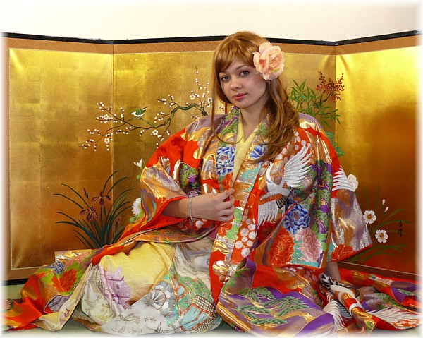 японское свадебное кимоно