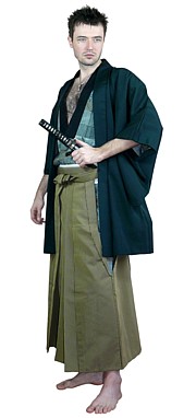 традиционное японское мужское хаори, хакама и кимоно.