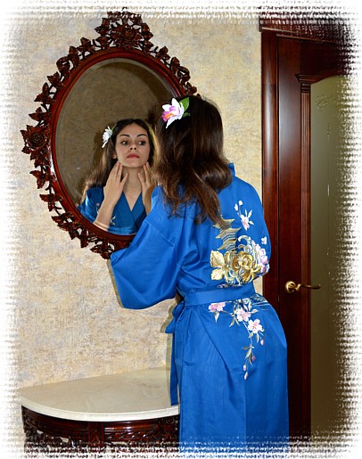 японский халат кимоно с вышивкой