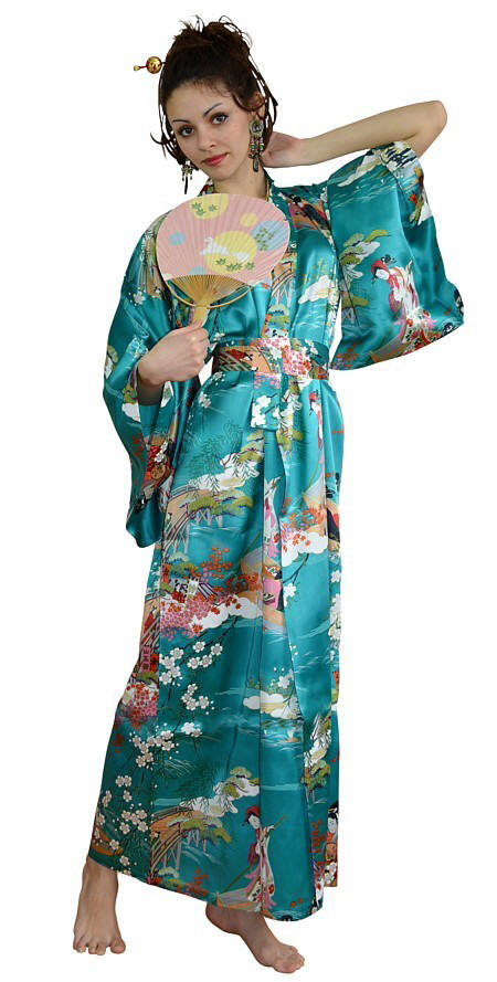 японское женское шелковое кимоно