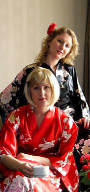 женские шелковые халаты-кимоно производства Японии в онлайн магазине KIMONOYA