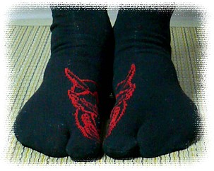 японские носки таби для традиционной обуви с разделением для пальца