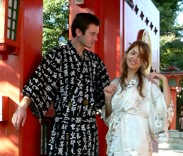 японские кимоно и халаты в японском стиле в онлайн магазине KIMONOYA