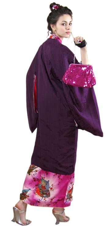 японская традиционная женская одежда: кимоно и мичиюки