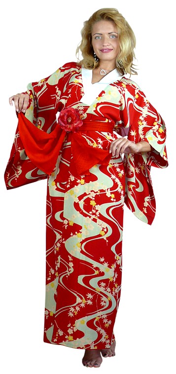 японское шелковое антикварное кимоно