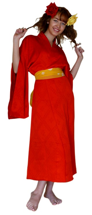 японское шелковое кимоно - роскошный подарок девушке