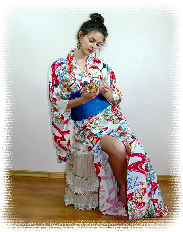 японское старинное летнее кимоно из шелка