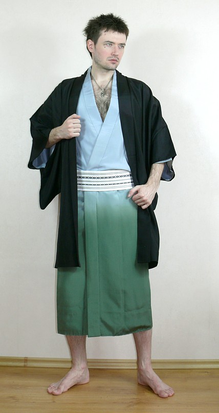 шелковое мужское кимоно и хаори