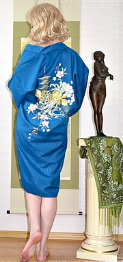 халатик-кимоно с вышивкой и подкладкой, сделано в Японии